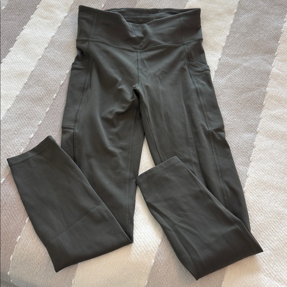 Lululemon Bundle - Picture 6 of 7